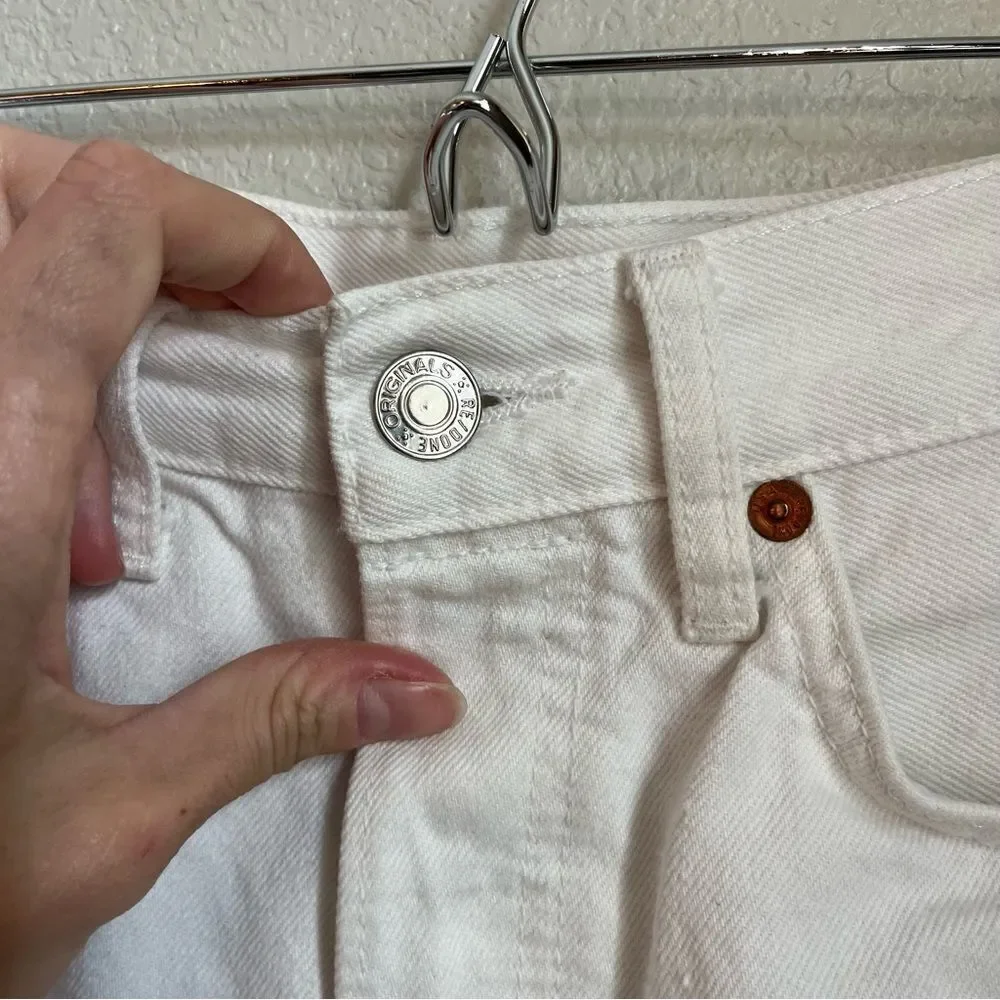 RE/DONE White Distressed Jean Short